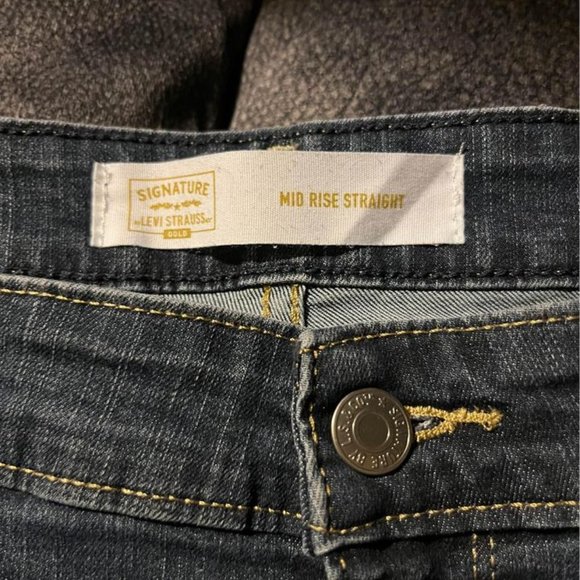 Levi’s Signature Gold Jeans, Size 26, like new! - Picture 1 of 10